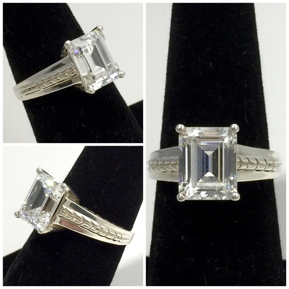 🎉 HOST PICK 🎉 Sterling Diamonique CZ  Ring - Picture 4 of 4
